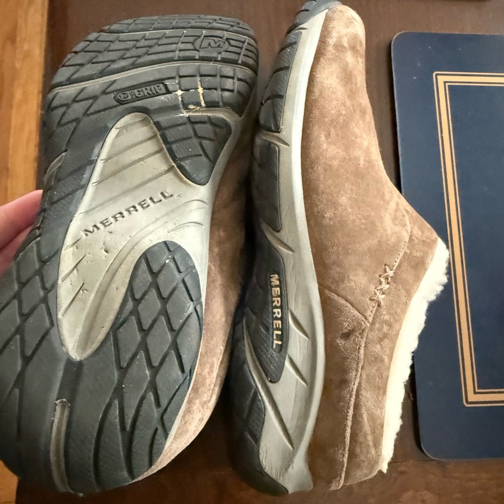 Merrell mules with fur lining